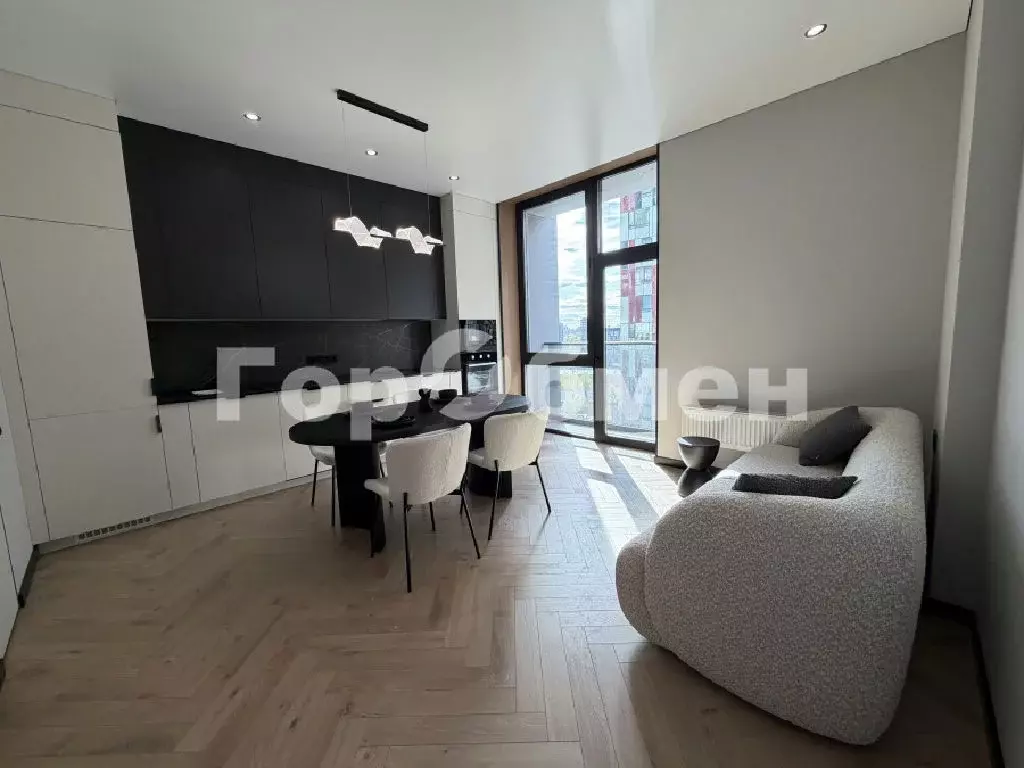 Продается 3-комнатная квартира - Фото 1