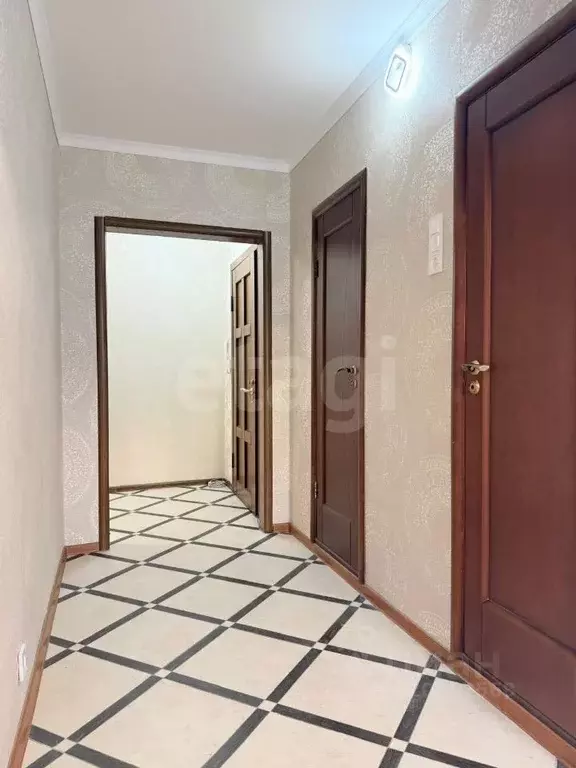 4-к кв. Белгородская область, Белгород ул. Щорса, 49 (85.0 м) - Фото 1