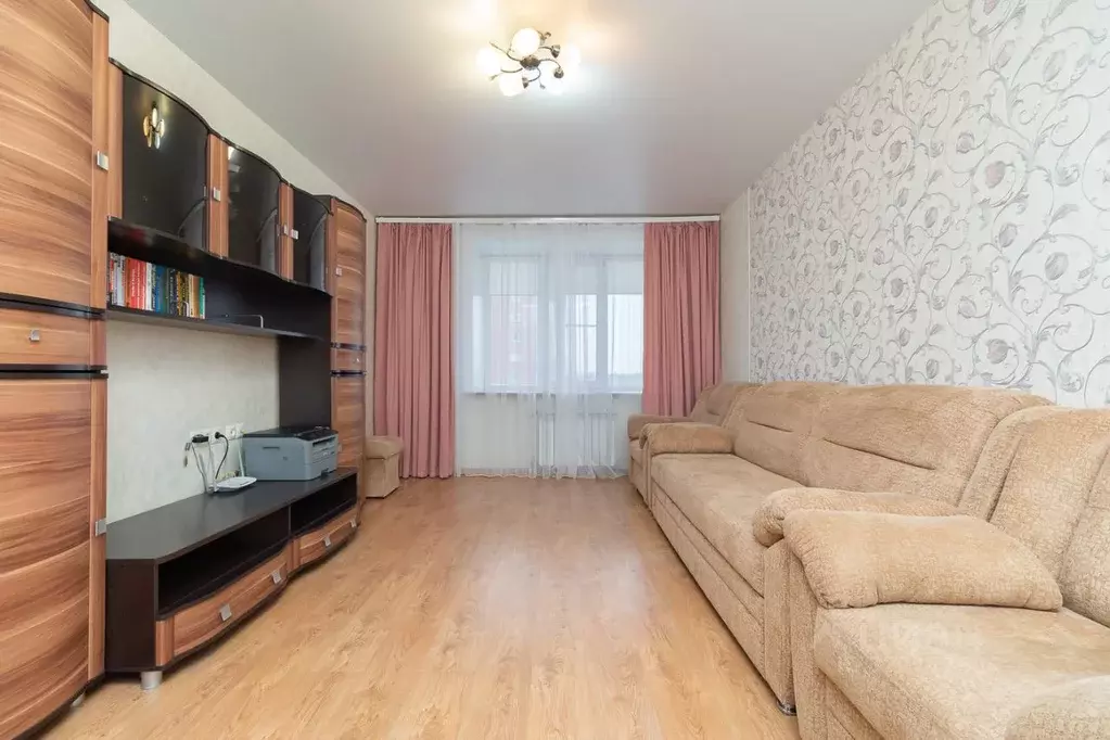 2-к кв. Омская область, Омск Городок Нефтяников мкр, ул. 22 Апреля, 45 ... - Фото 2