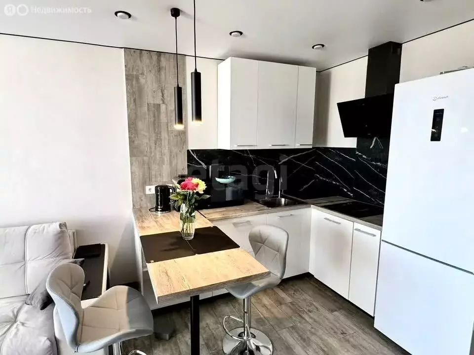 Квартира-студия: Липецк, улица И.В. Свиридова, 20А (27.38 м) - Фото 1