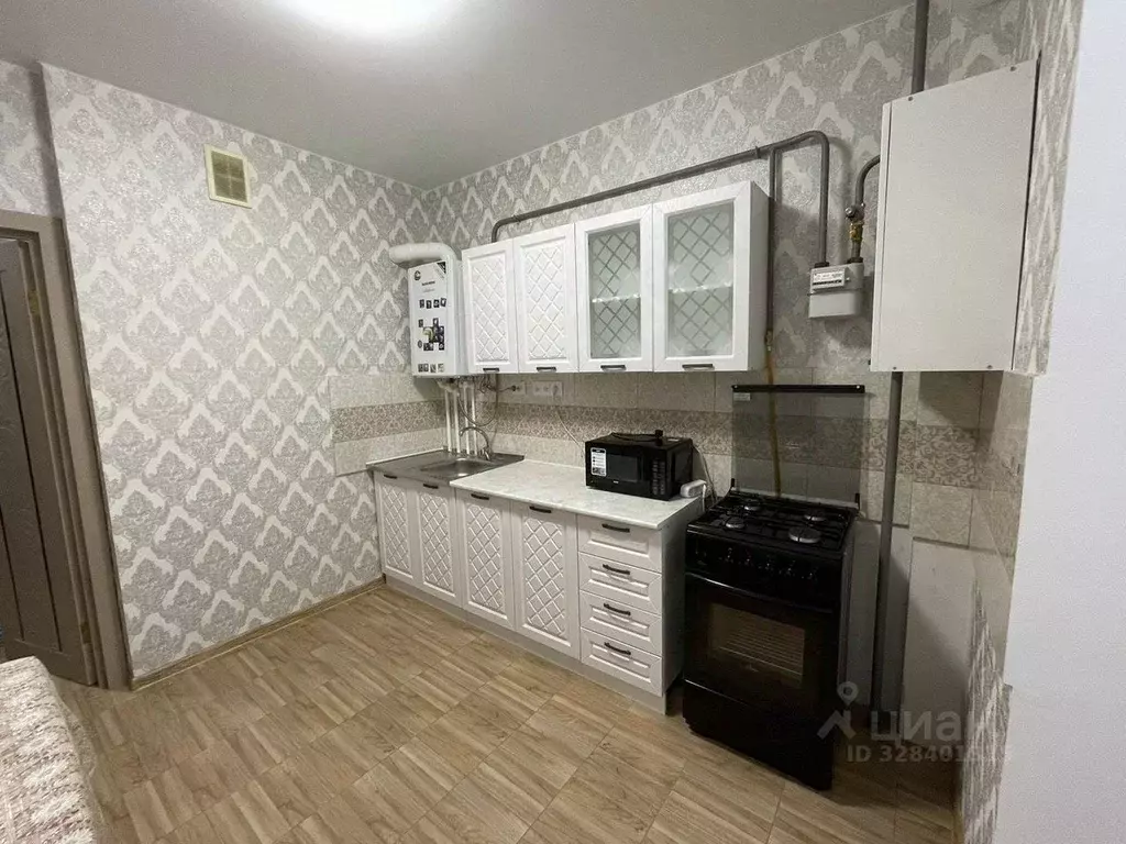 1-к кв. Крым, Симферополь ул. Железнодорожная, 1Д (35.0 м) - Фото 2