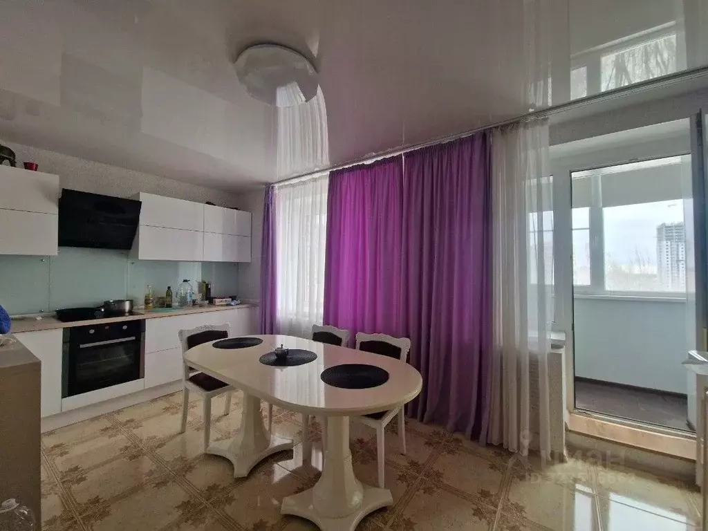 2-к кв. Волгоградская область, Волгоград ул. Землячки, 27Д (79.1 м) - Фото 1