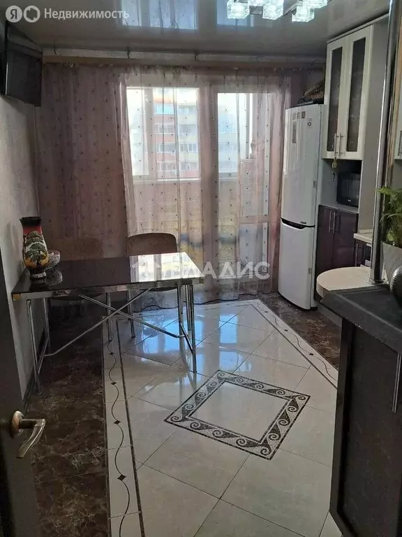 3-комнатная квартира: Благовещенск, улица Василенко, 14 (80.6 м) - Фото 1