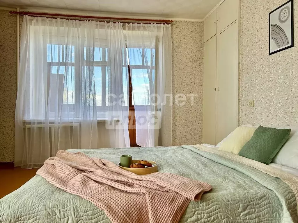 2-к кв. Свердловская область, Екатеринбург ул. Победы, 24 (49.2 м) - Фото 1