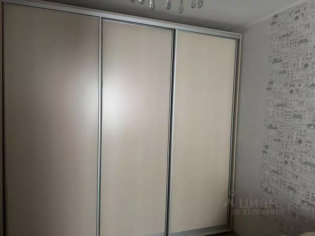 3-к кв. Крым, Симферополь ул. Ковыльная, 62 (85.0 м) - Фото 1
