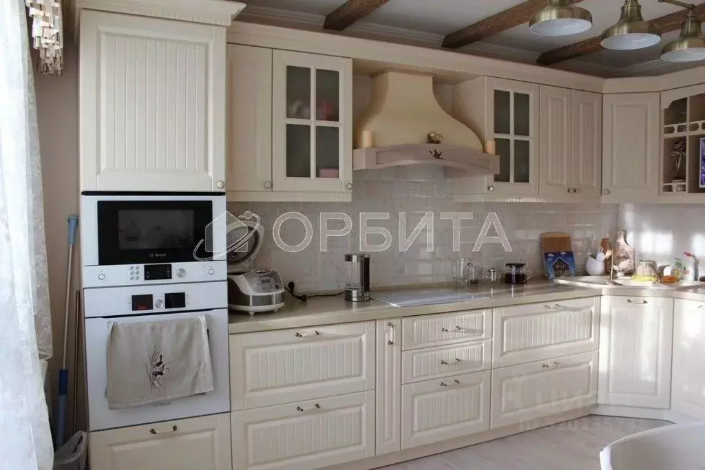 3-к кв. Тюменская область, Тюмень ул. Бориса Опрокиднева, 12 (89.0 м) - Фото 1