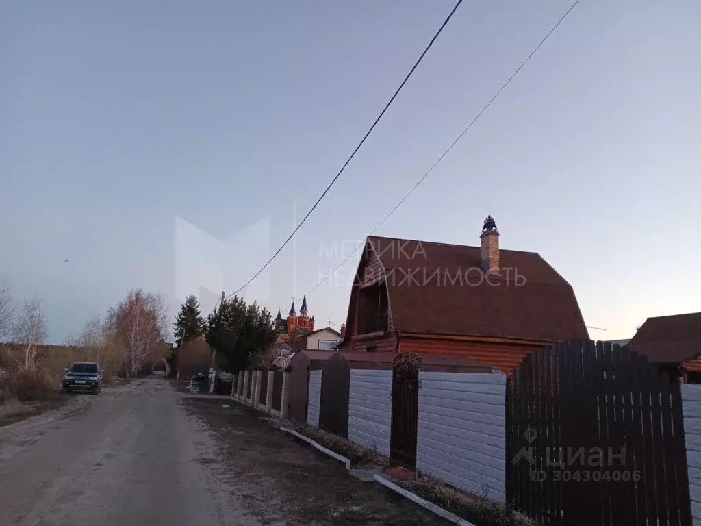 Дом в Тюменская область, Тюменский район, Солнечное садовое ... - Фото 0