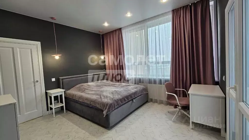 1-к кв. Свердловская область, Екатеринбург ул. Мира, 47к2 (53.5 м) - Фото 1