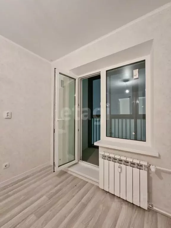 1-к кв. Татарстан, Набережные Челны ул. Карманова, 45 (40.9 м) - Фото 0