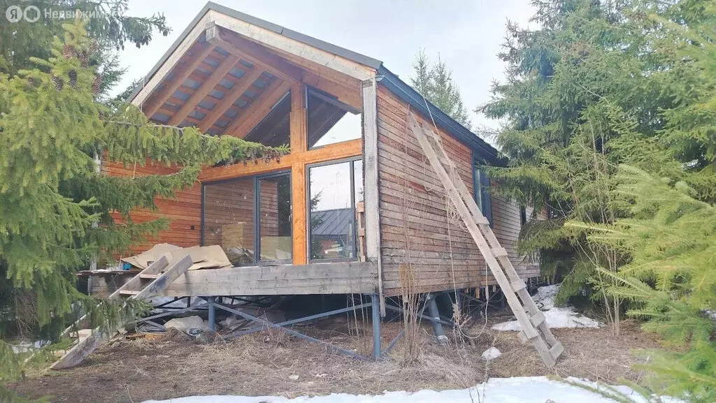 Дом в Пермский край, Очёрский муниципальный округ, деревня Верх-Речки, ... - Фото 2