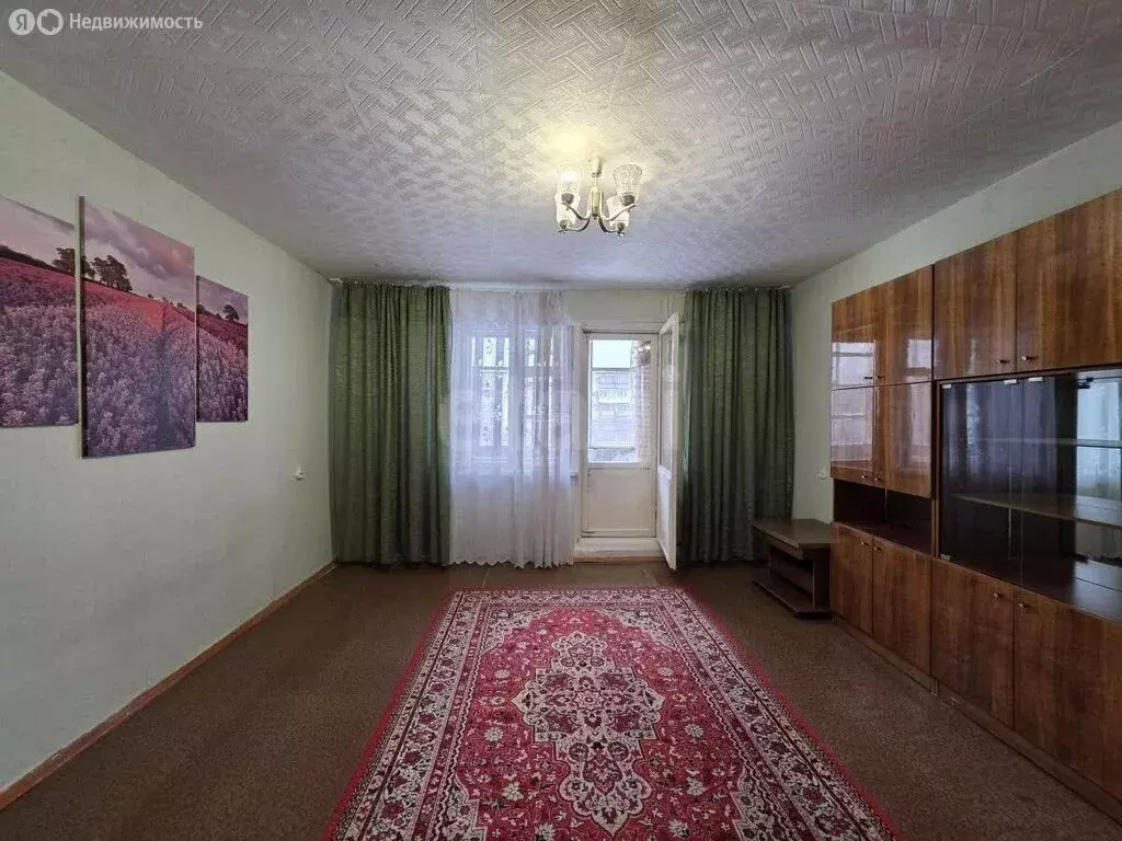 2-комнатная квартира: Чебаркуль, улица Карпенко, 10А (52 м) - Фото 1