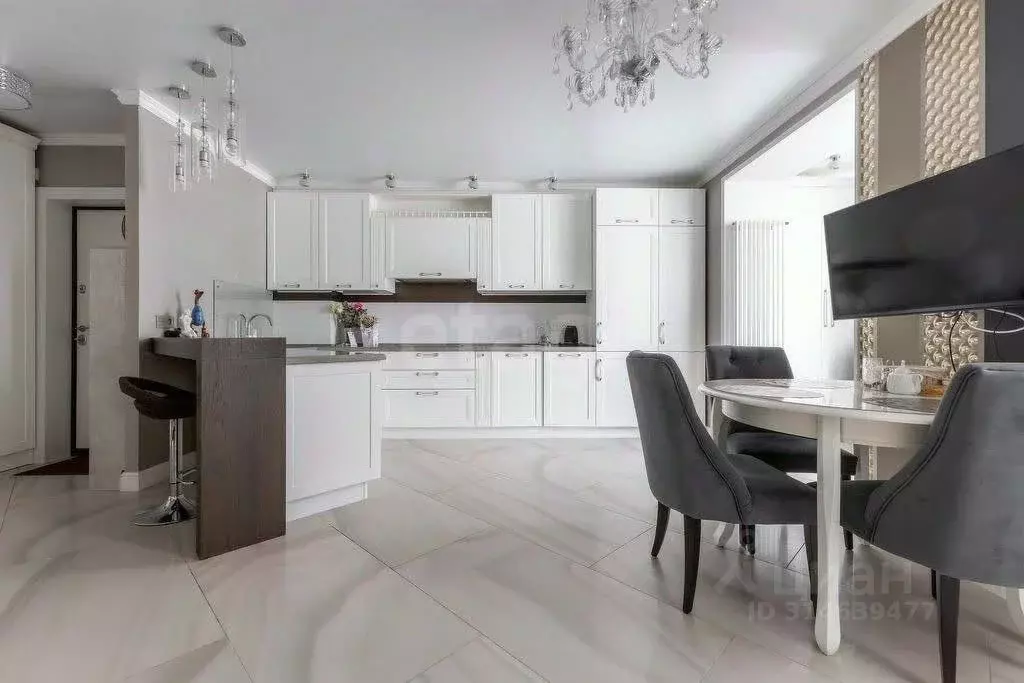 2-к кв. Татарстан, Казань ул. Азата Аббасова, 13 (53.0 м) - Фото 1