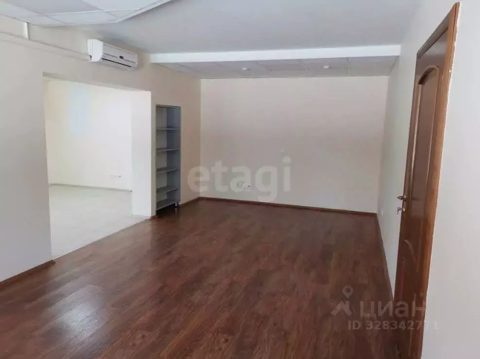 Офис в Тюменская область, Тюмень ул. Сакко, 30 (172 м) - Фото 1