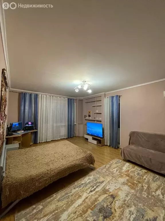 1-комнатная квартира: Астрахань, Белгородская улица, 15к3 (43.6 м) - Фото 1