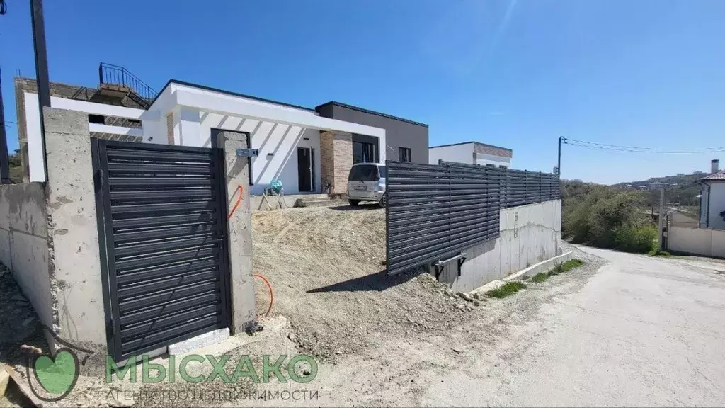 Дом в Краснодарский край, Новороссийск городской округ, с. Мысхако ул. ... - Фото 0