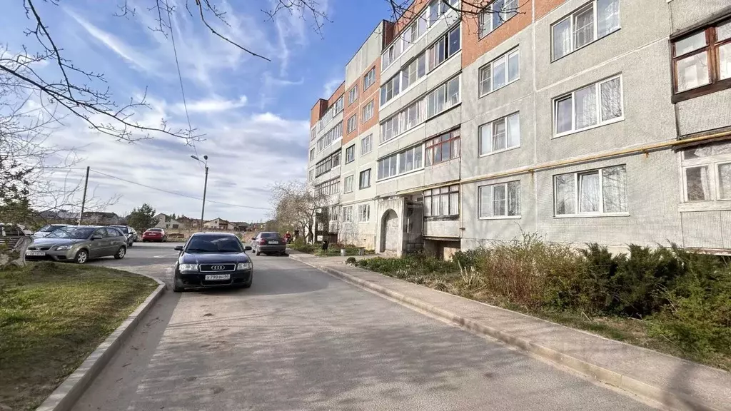 2-к кв. Псковская область, Печоры Индустриальная ул., 10 (52.5 м) - Фото 1