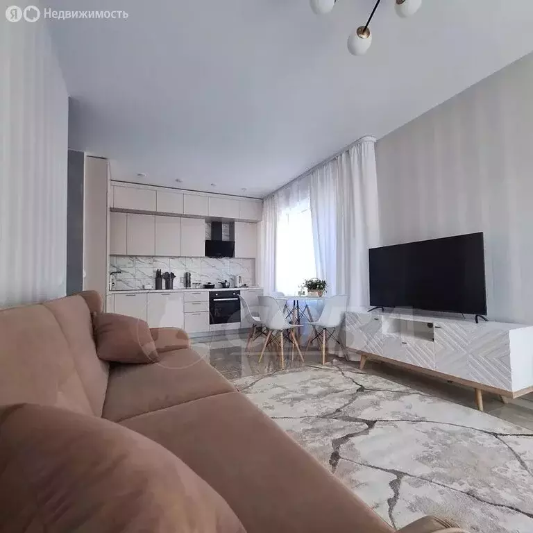 2-комнатная квартира: Тюмень, улица Молодогвардейцев, 5к1 (62.4 м) - Фото 2