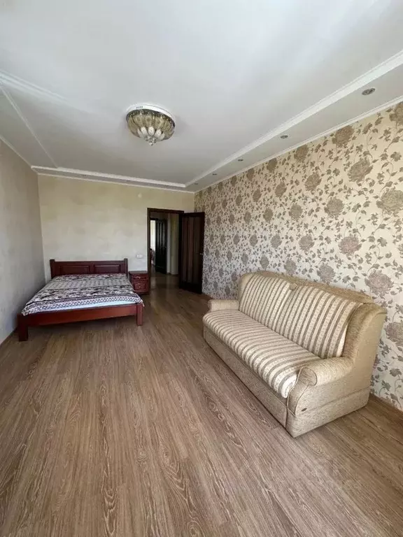 1-к кв. Крым, Симферополь ул. Ковыльная, 92 (50.0 м) - Фото 1