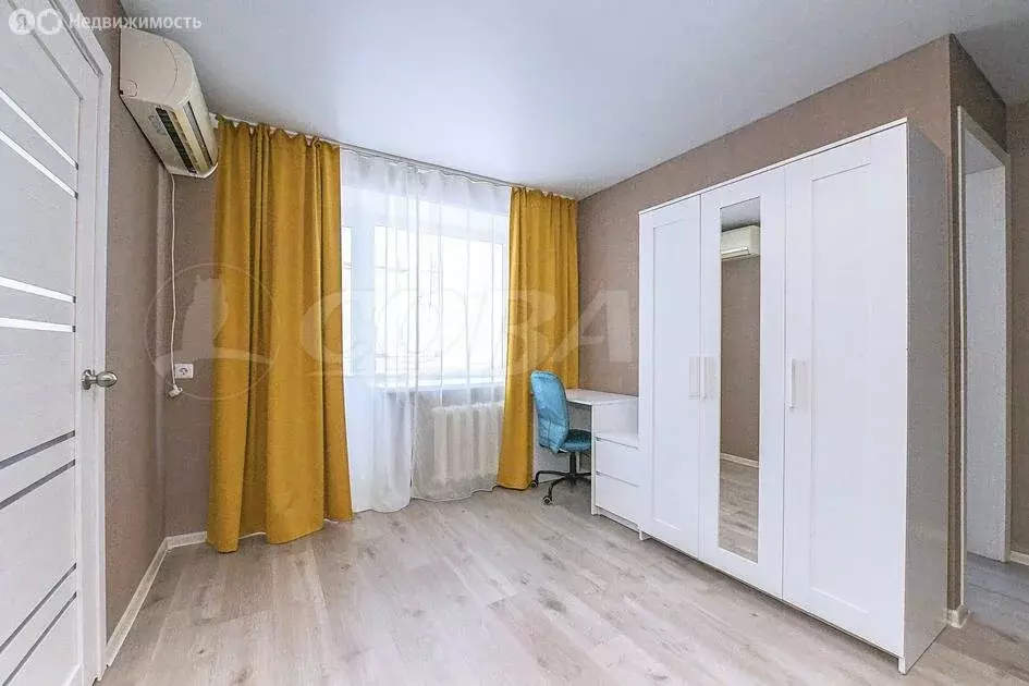 2-комнатная квартира: Тюмень, улица Котовского, 15 (44 м) - Фото 1