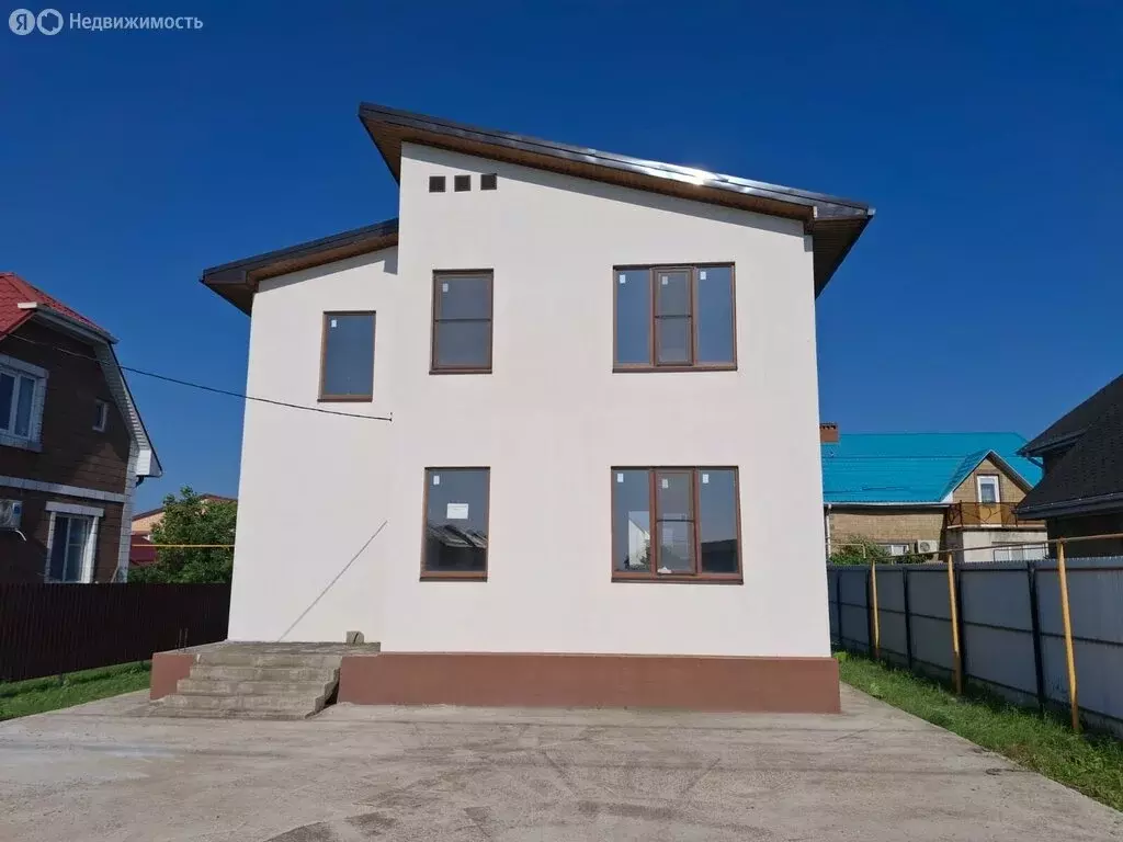 Дом в Абинск, Геленджикская улица (120 м) - Фото 0