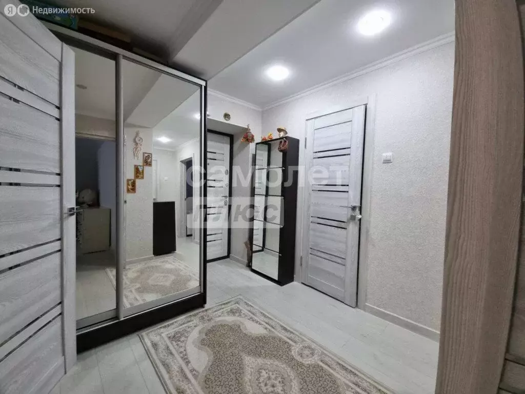 3-комнатная квартира: Туапсе, улица Калараша, 16 (64.4 м) - Фото 1