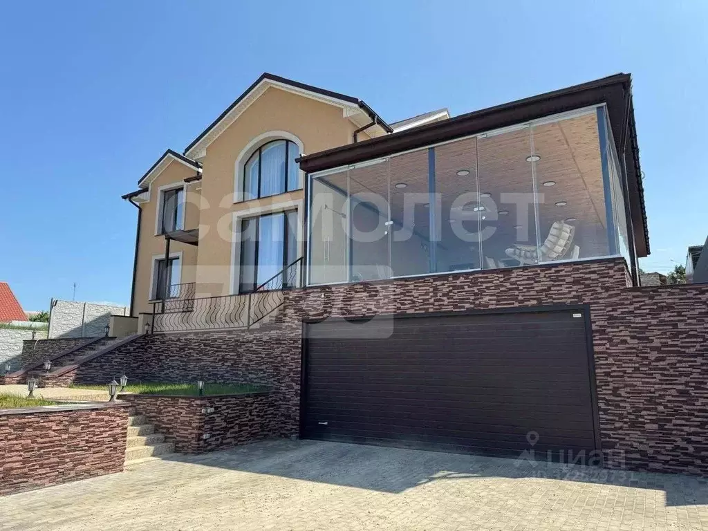 Дом в Крым, Симферополь пл. Ленина (280 м) - Фото 1