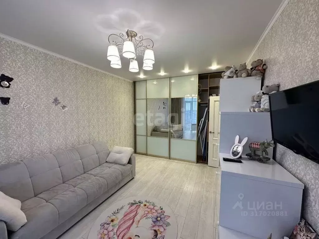 3-к кв. Белгородская область, Белгород ул. Попова, 102 (81.3 м) - Фото 0