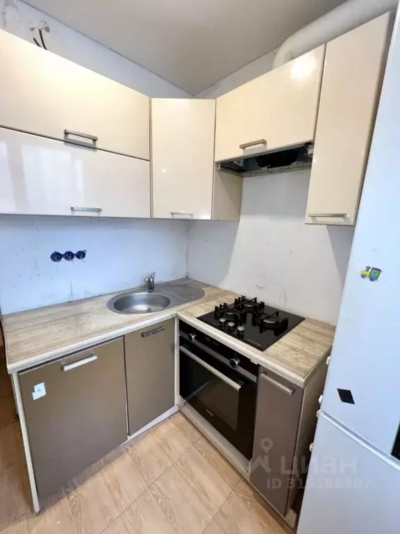 3-к кв. Свердловская область, Екатеринбург ул. Шефская, 89к1 (52.5 м) - Фото 0