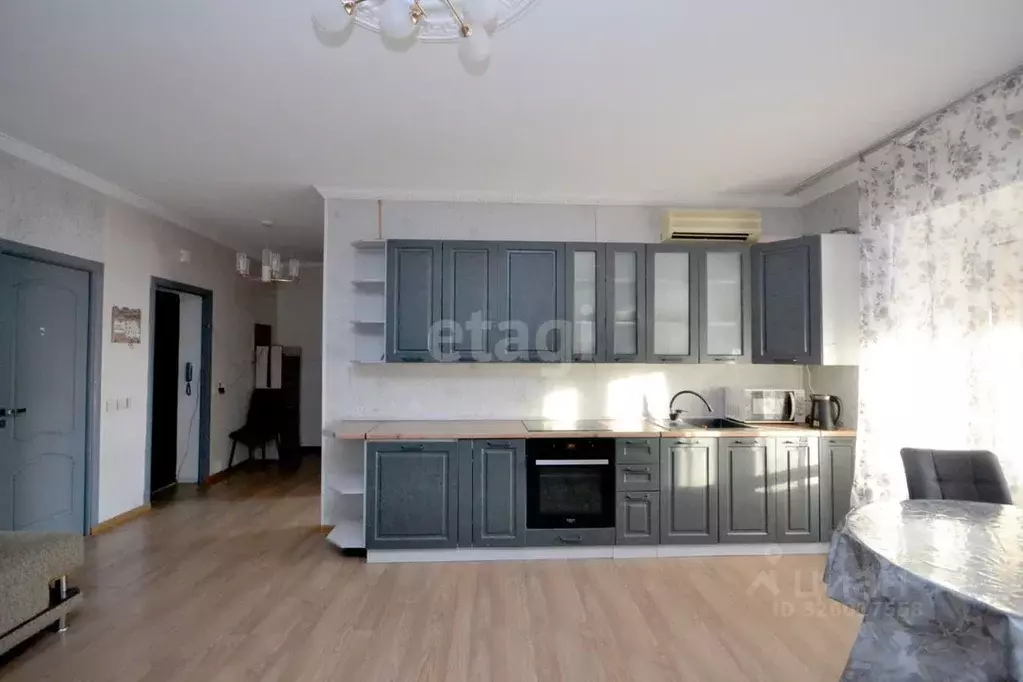 4-к кв. Саха (Якутия), Якутск ул. Орджоникидзе, 3/1 (87.2 м) - Фото 2