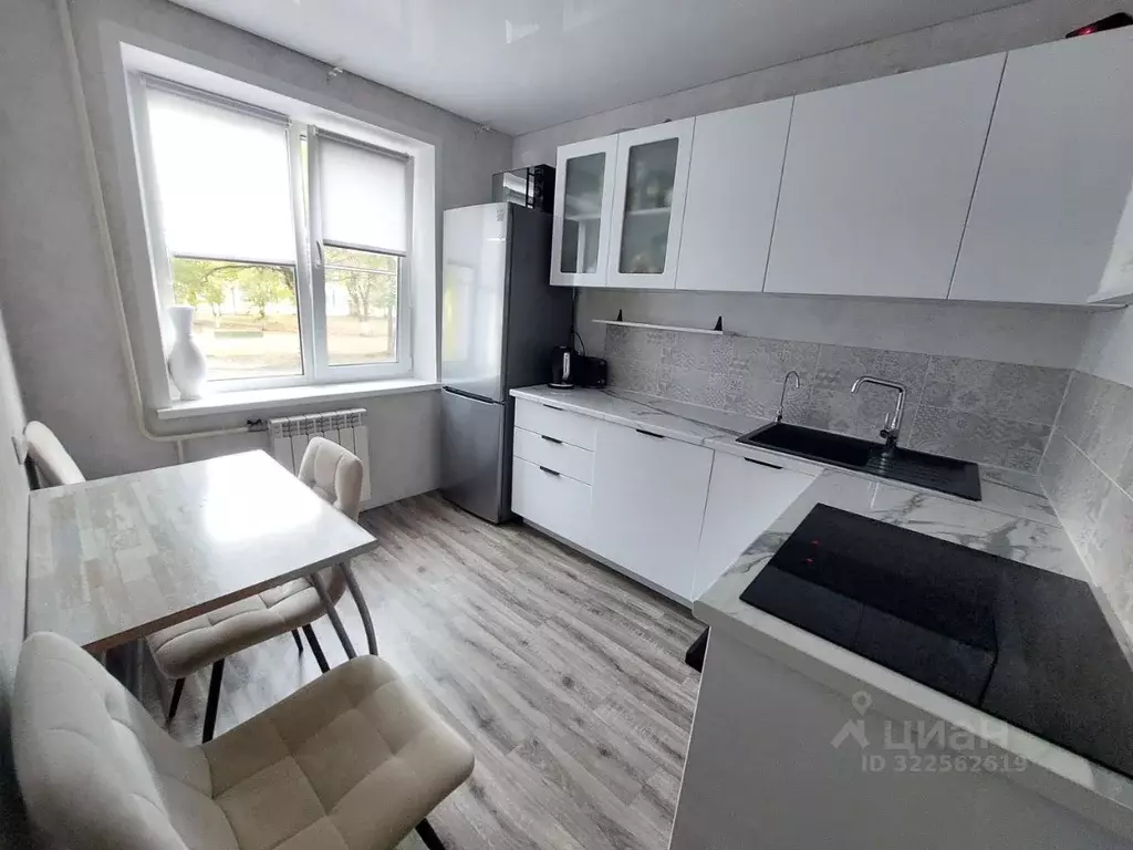 3-к кв. Самарская область, Тольятти ул. Автостроителей, 9 (66.0 м) - Фото 1