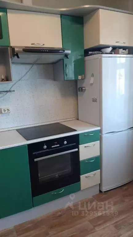 2-к кв. Белгородская область, Старый Оскол Дубрава мкр, 1 кв-л, 17 ... - Фото 2