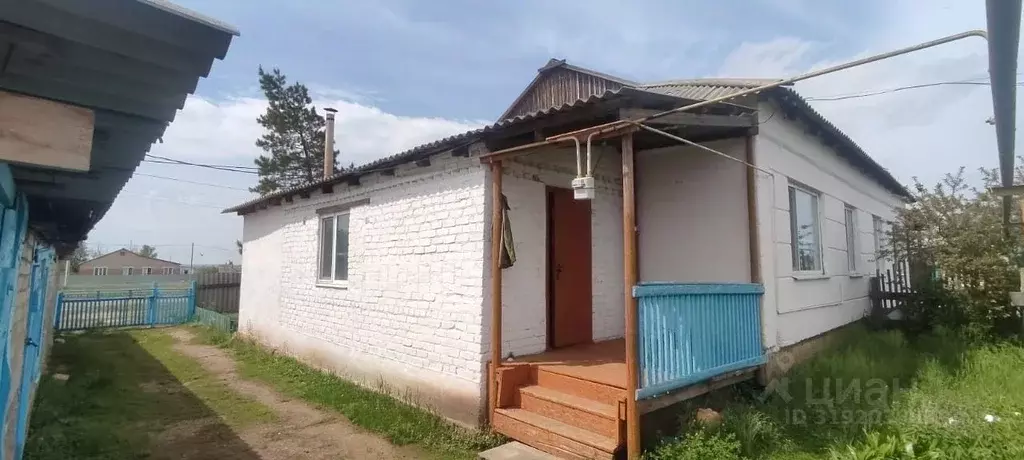 Коттедж в Оренбургская область, Беляевский район, пос. Буртинский ... - Фото 0