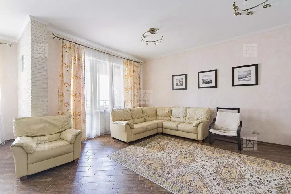 Квартира, 3 комнаты, 122.7 м - Фото 1