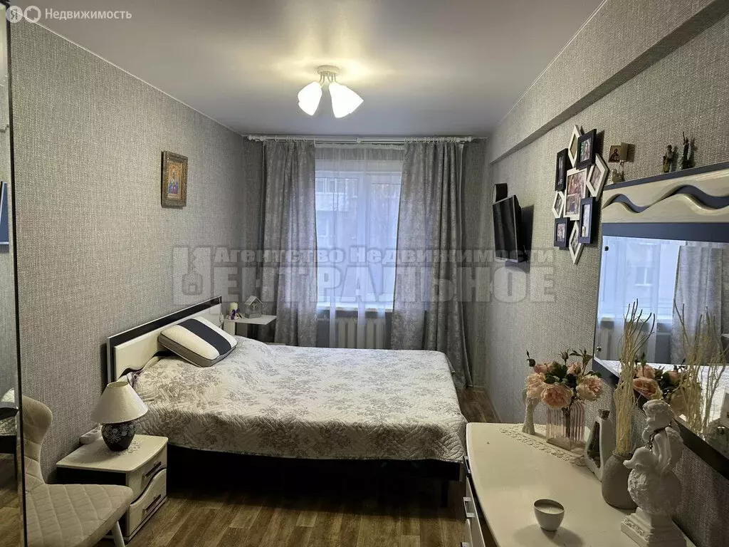 2-комнатная квартира: Смоленск, улица Раевского, 3 (46 м) - Фото 1