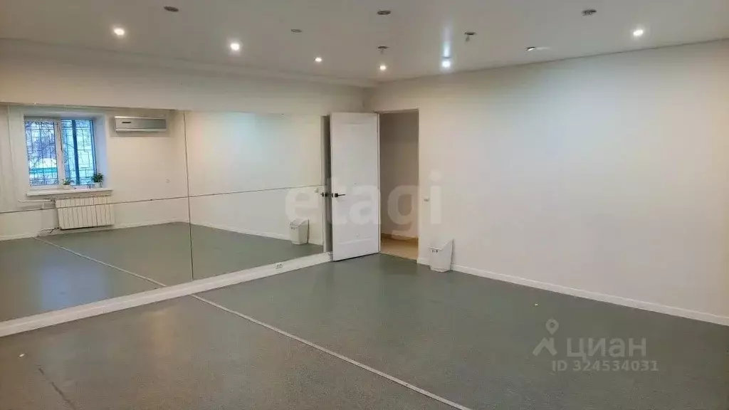 Офис в Саха (Якутия), Якутск ул. Чиряева, 8 (62 м) - Фото 1