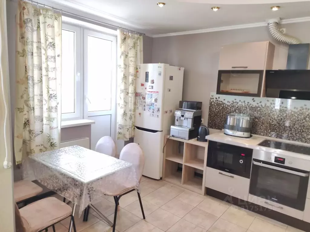 2-к кв. Московская область, Красногорск Успенская ул., 32 (50.0 м) - Фото 2