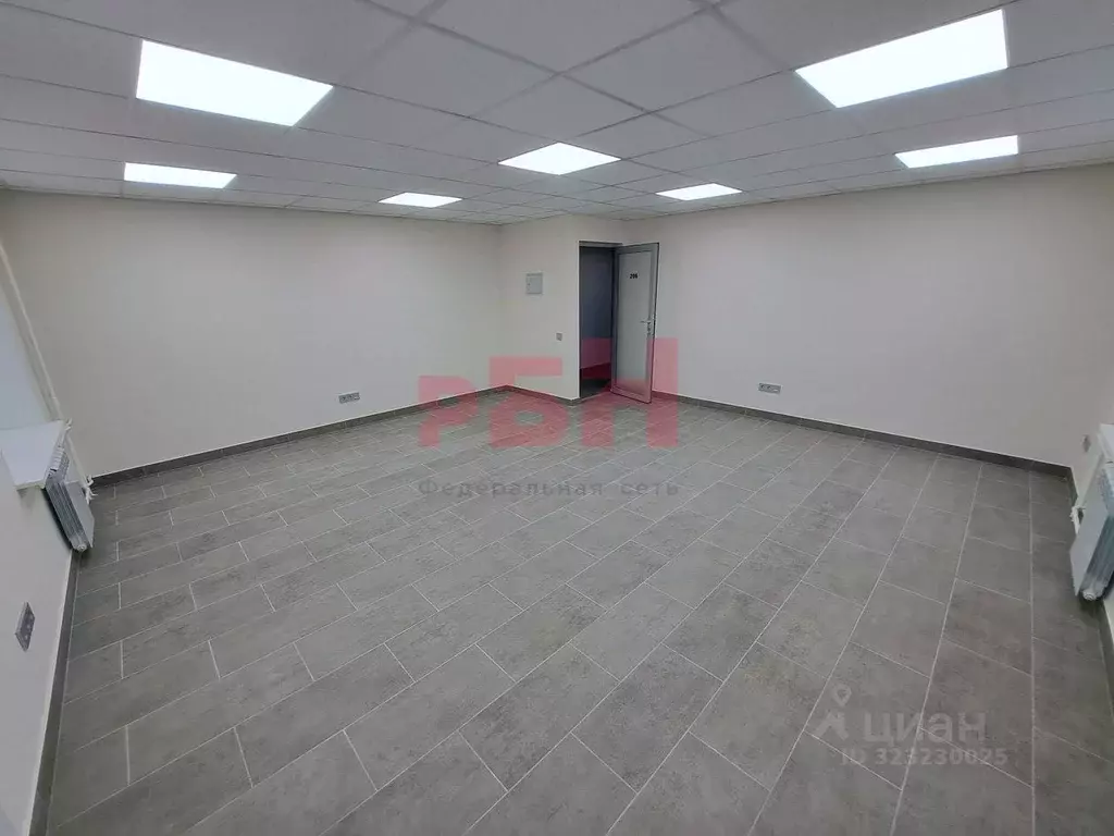 Помещение свободного назначения в Свердловская область, Екатеринбург ... - Фото 1