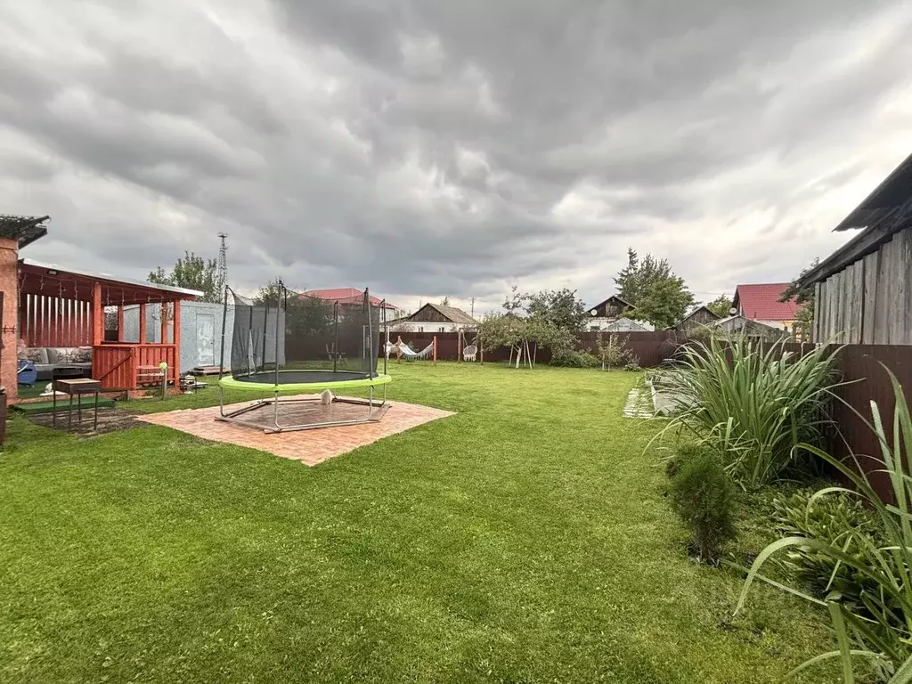 Дом в Свердловская область, Каменск-Уральский ул. Менделеева, 100 (140 ... - Фото 1