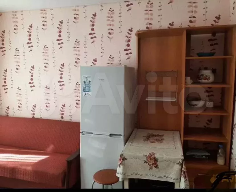 Комната 15 м в 3-к., 4/4 эт. - Фото 1