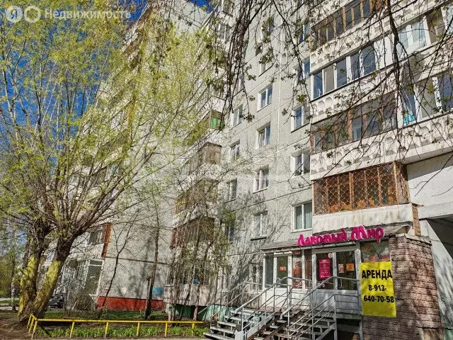 3-комнатная квартира: Омск, улица 70 лет Октября, 22 (63 м) - Фото 1