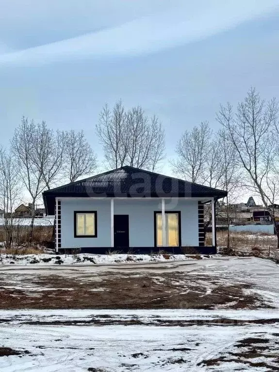 Дом в Красноярский край, Красноярск городской округ, пос. Солонцы ул. ... - Фото 2