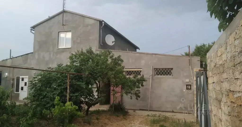 Дом в Крым, Евпатория Исмаил-Бей мкр, ул. Миллет (220 м) - Фото 1