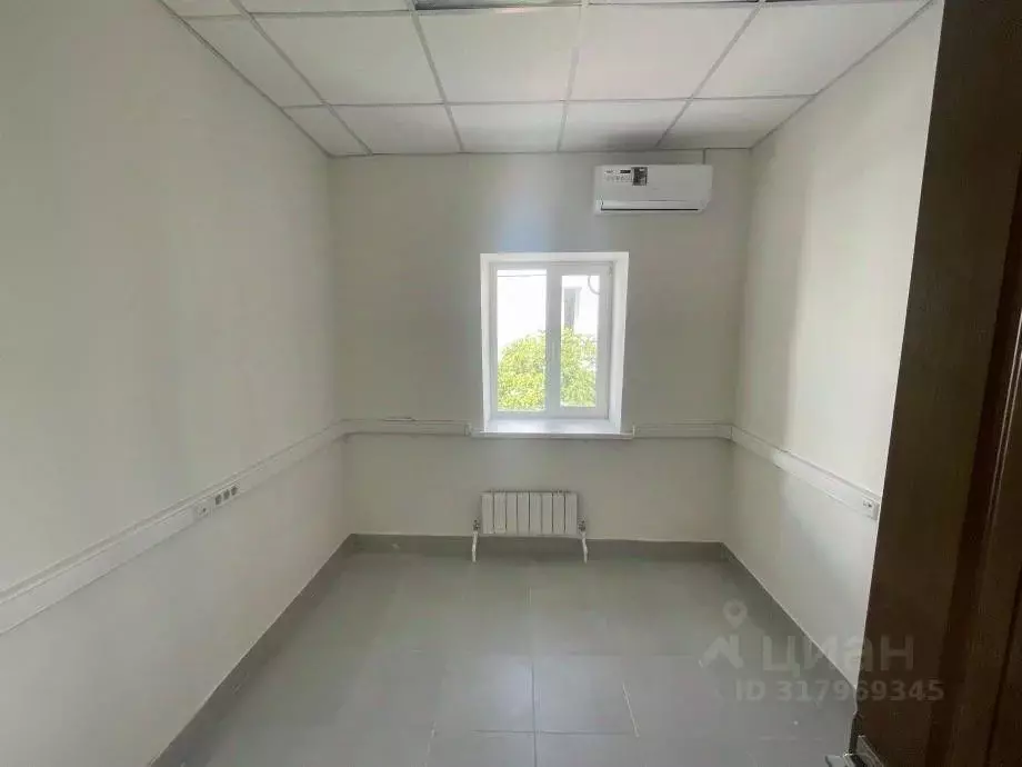 Офис в Саратовская область, Саратов ул. Имени С.С. Бирюзова, 27 (10 м) - Фото 0