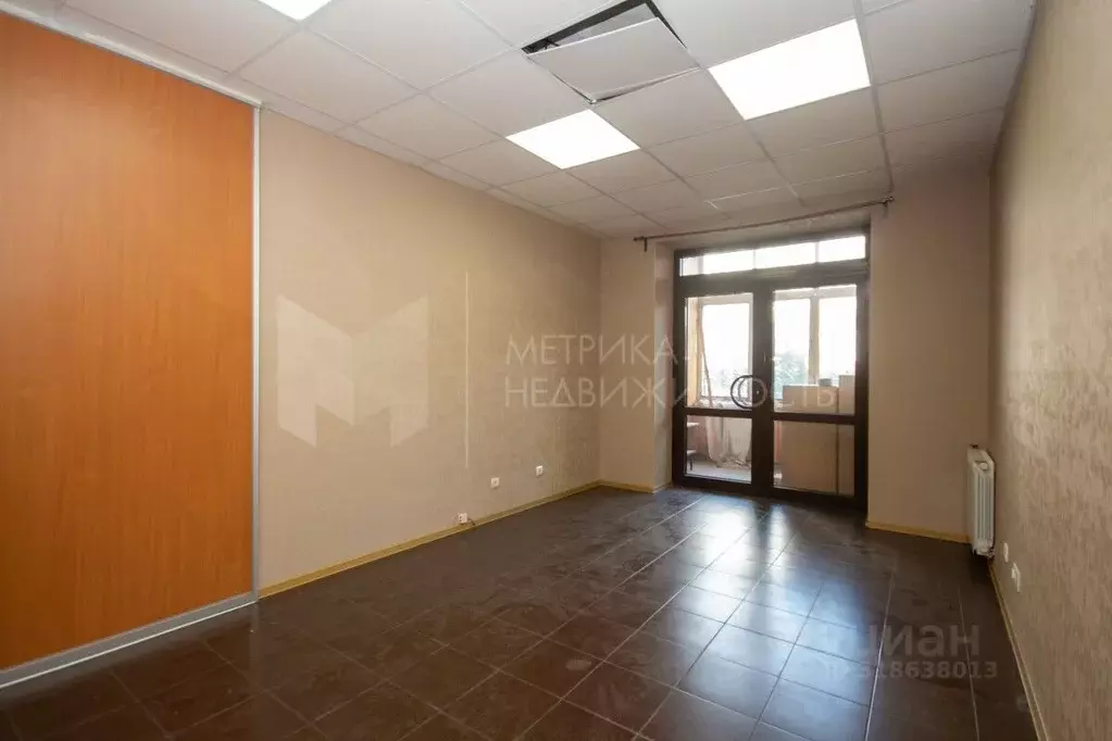 2-к кв. Тюменская область, Тюмень Советская ул., 84 (63.2 м) - Фото 0