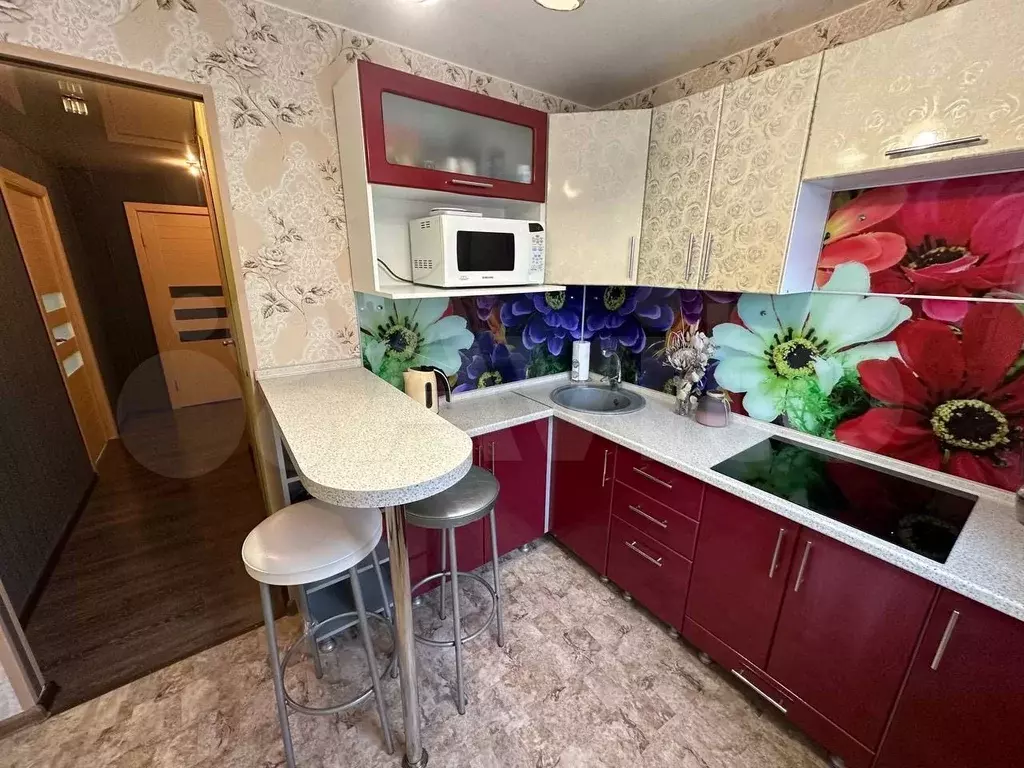 2-к. квартира, 52 м, 4/9 эт. - Фото 0
