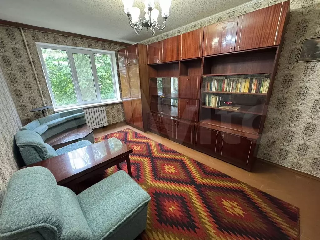 2-к. квартира, 49 м, 2/5 эт. - Фото 1