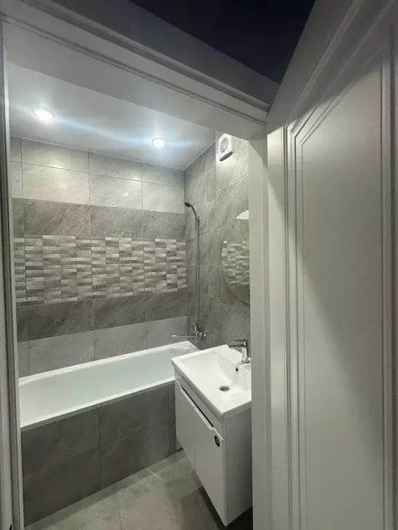 Продаётся 2-к квартира, 53.6 м - Фото 1