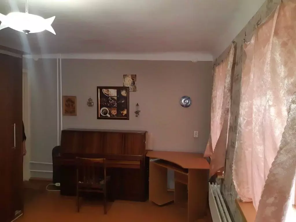 Комната Кировская область, Киров ул. Молодой Гвардии, 12 (14.0 м) - Фото 1