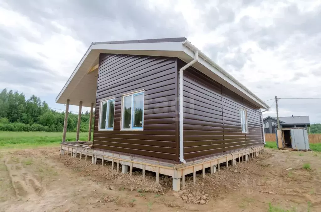 Дом в Вологодская область, д. Марково (Лесковский сельсовет)  (120 м) - Фото 1