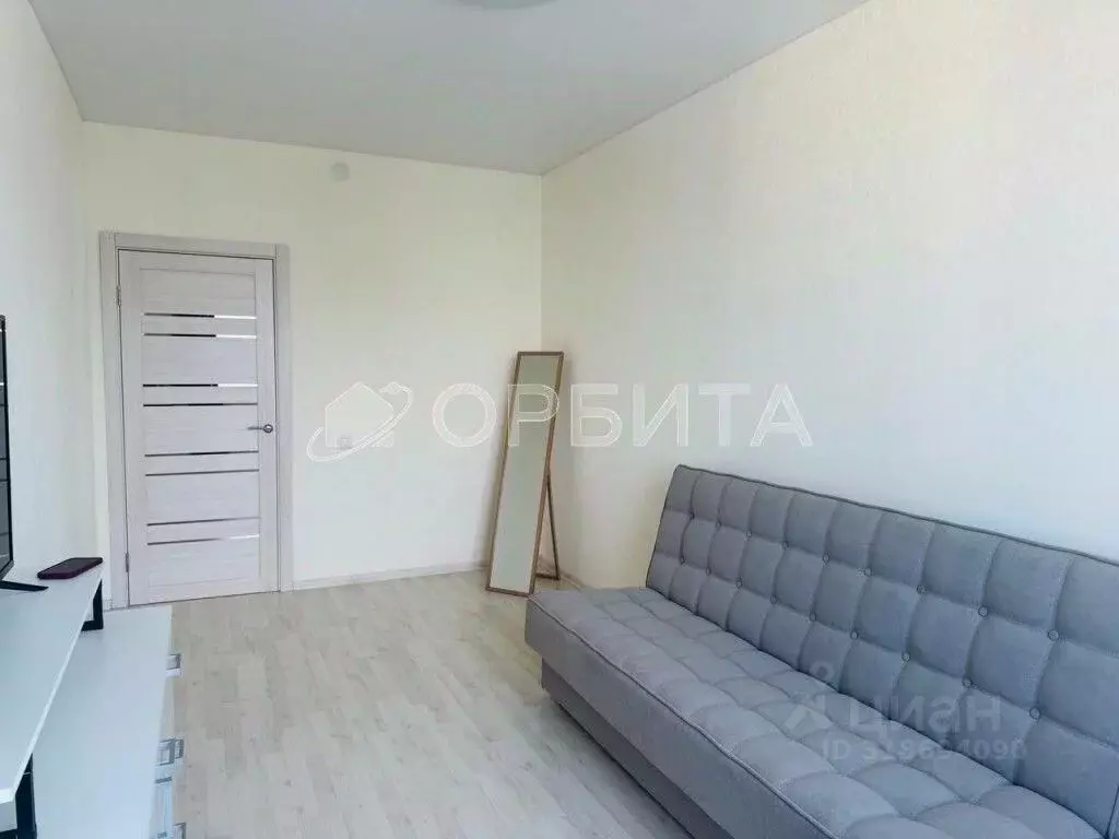 1-к кв. Тюменская область, Тюмень ул. Ветеранов Труда, 9Ак2 (34.9 м) - Фото 0